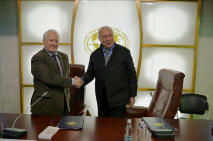 The First Vice-President of the Russian Geographical Society, Academician Nikolay Kasimov and the Life Member of the French Geographical Society Jean-Louis Gouraud. Photo: RGS Press Service