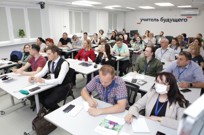 Депутатский прием. Отделение приняло участие в. Отделение приняло участие в. Председатель общественной палаты щелково 2010 год. Волонтерская акция по сбору вещей.