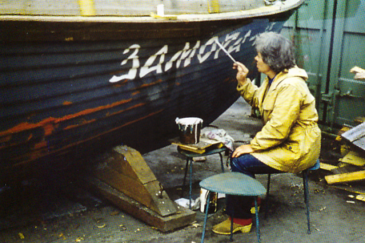 В. Скок за работой. Фото из книги "На Земле Франца-Иосифа. По материалам исторической экспедиции 1985 г.".