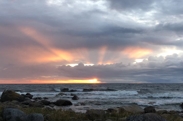 Закат на Внешних островах Финского залива. Фото: Екатерина Хуторская