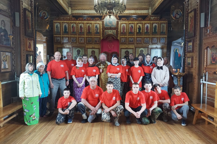 В составе экспедиции 18 человек, взрослых и школьников. Фото А. Астафьева
