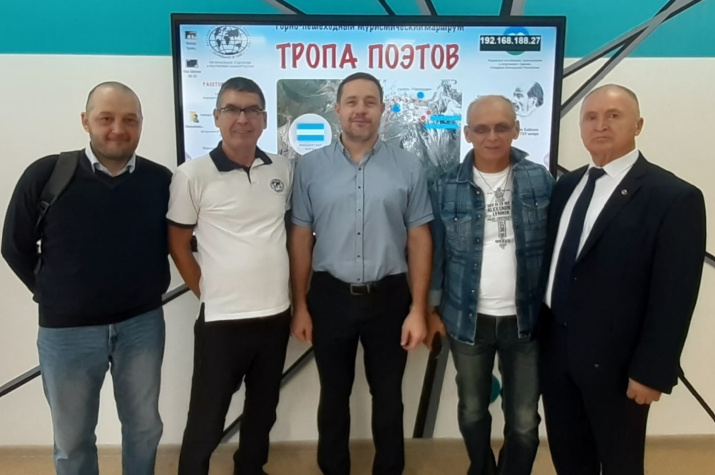 Пик Мустая Карима 5 Экспедиция