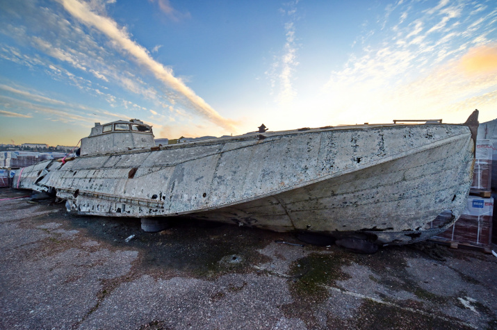 Торпедный катер времён ВОВ перевезён на Константиновскую батарею, фото: Ю.Югансон