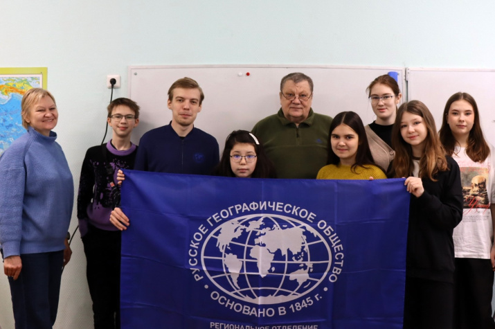 В Уфимском городском Дворце детского творчества им. летчика-космонавта В. Комарова открылся клуб любителей географии. Фото: Рустам Сиразетдинов