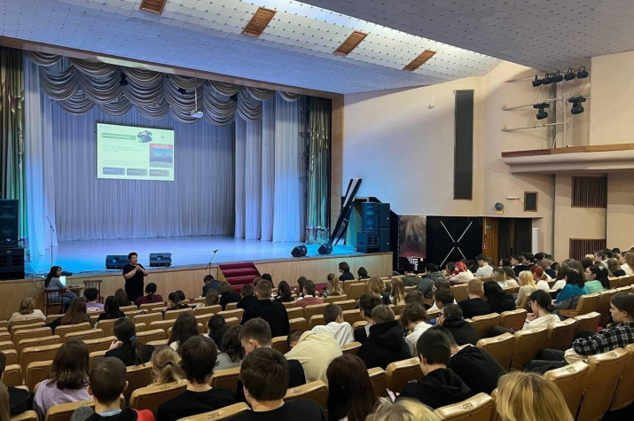 Встреча со школьниками 39 школы г. Ставрополя. Фото – Дарья Водопьянова