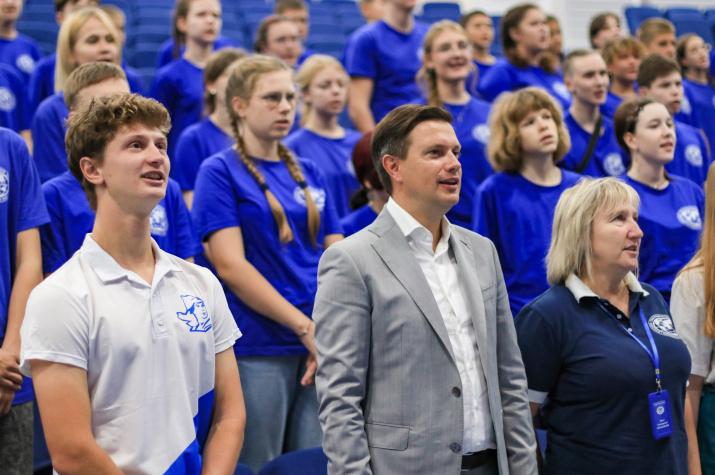 Иван Чайка на встрече в "Орленке". Фото: ВДЦ "Орленок"