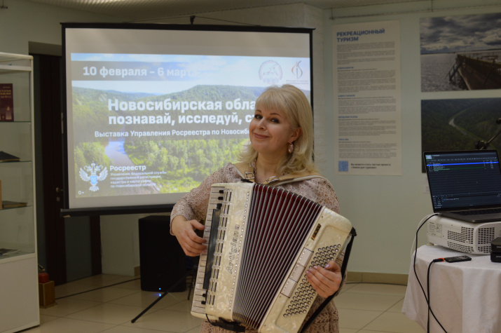 На открытии выставочной экспозиции. Фото: Екатерина Вронская