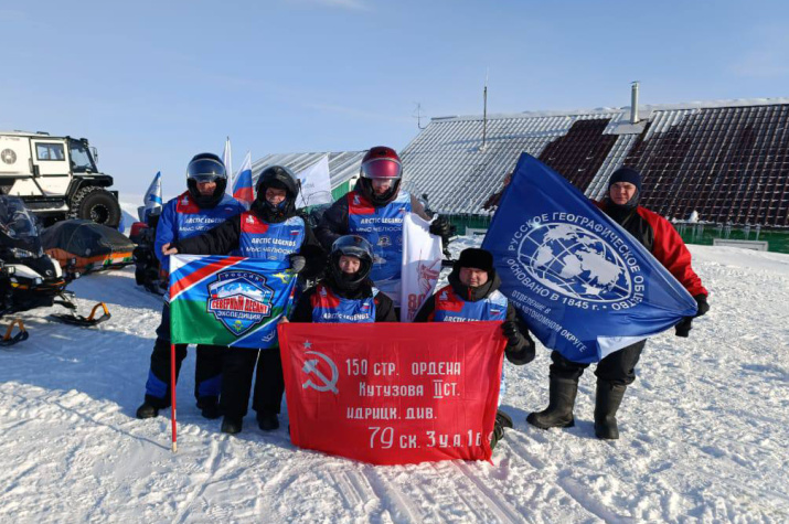 Полярная метеостанция Сопочная Карга. Фото участников экспедиции.