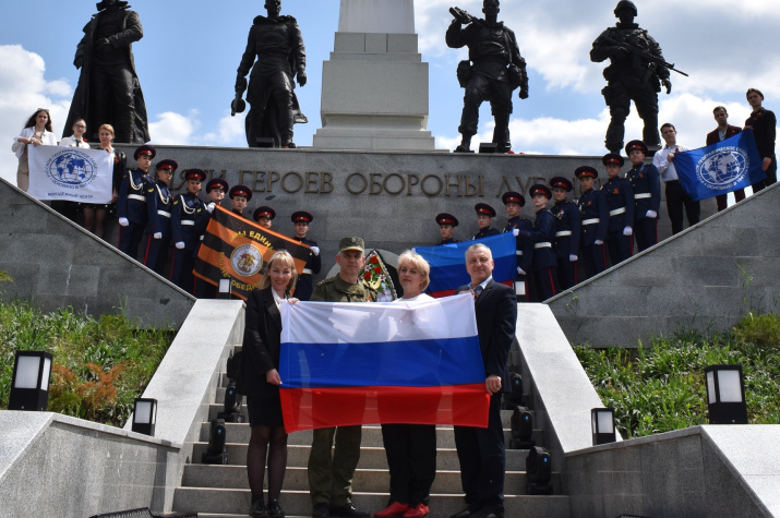 В Луганске завершился марафон памяти "Города-герои 80 лет Победы" Фото Алексея Зори