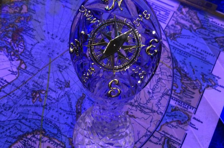 Хрустальный компас. Фото: Денис Моисеев