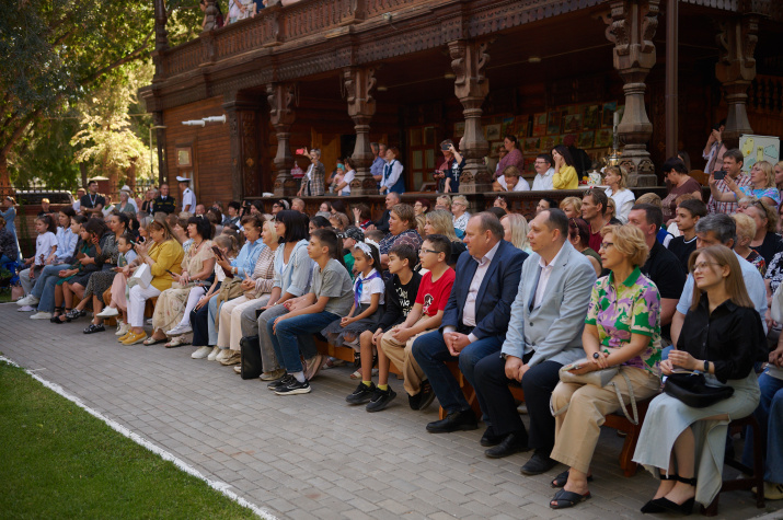Юбилей в музее "Дом купца Тетюшинова". фото Руслана Кондрашина\Астраханское отделение РГО