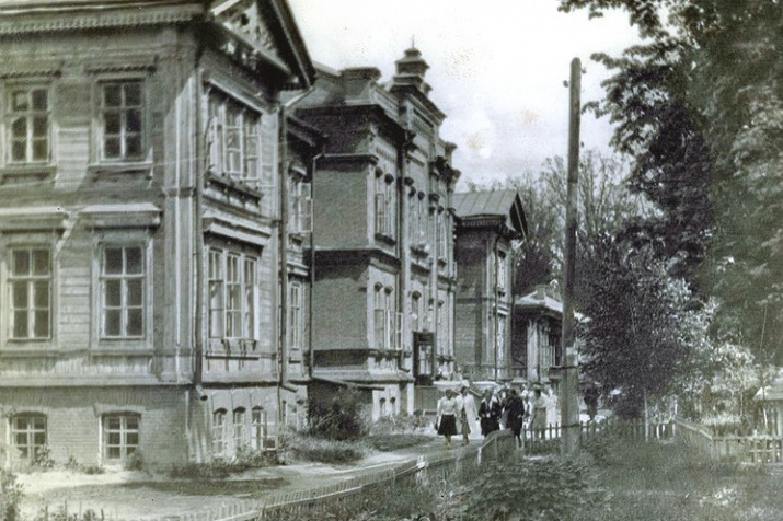 Корпус Пединститута в середине 20-го века