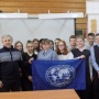 Директор нацпарка Алексей Кузнецов с учащимися школы № 15