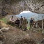 Пещера Гора Дай и участник экспедиции (фото Дмитрий Албов)