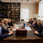Эскизы приза победителю Всероссийского профессионального  конкурса "Лучший учитель географии". Фото Соткина С.А.
