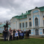 Участники сербской делегации в музейном комплексе «Хмелита». Фото предоставлено Смоленским региональным отделением