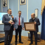 Волнующий момент вручения премии
