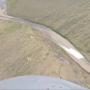 Садиться у такой реки вертолёту рискованно: земля может оказаться болотом. Фото: Алексей Никулин