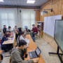 Владимир Сафонов рассказывает о птицах Вилюя. Фото: Т. Местникова