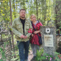 Председатель Костромского отделения РГО Дмитрий Шнур и автор книги о Нине Демме, журналист Зинаида Николаева